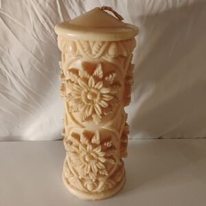 Vintage Floral Wax Candle/w Wick